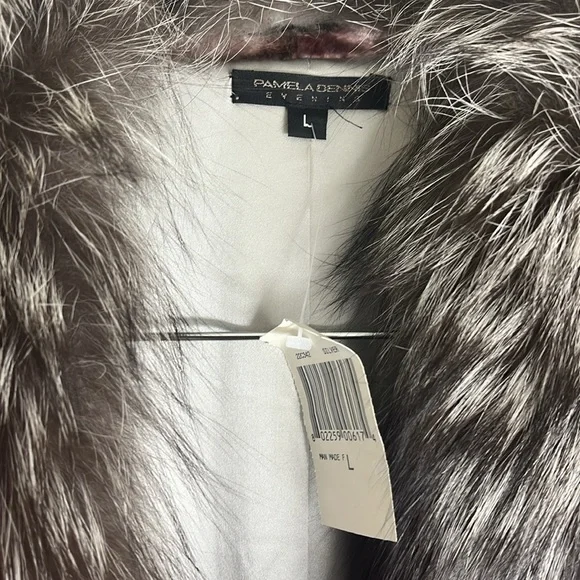 Pamela Dennis Brown Velvet Coat with Fox Fur Trim - Picture 2 of 12